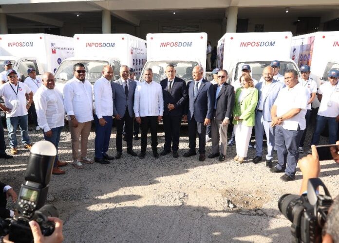 Servicio postal se fortalece con donaciones de equipos