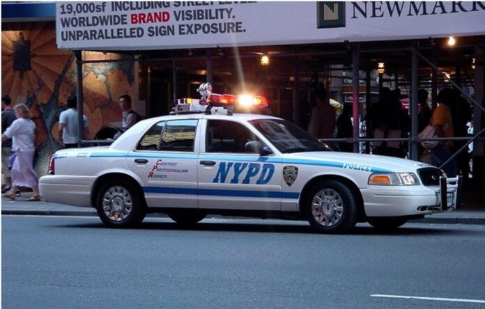 Otro policía NY golpeado en Times Square; en últimos meses van decenas agredidos