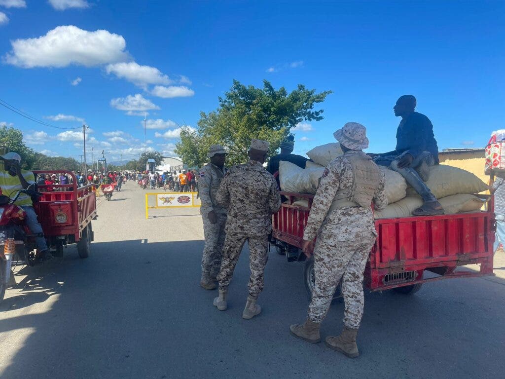 1707513069 144 Crisis Haiti Mercado binacional por Dajabon cobro fuerzas este viernes