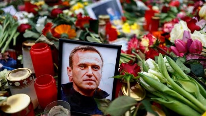 A nueve días de su muerte, Rusia entrega el cuerpo de Navalni a su madre