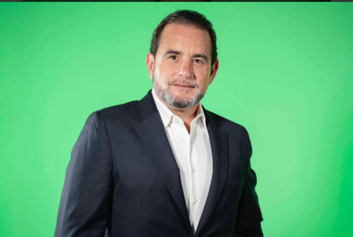 ASEEFEER califica de sesgado informe sobre paneles solares; dice incentivo a energía renovable es una bendición