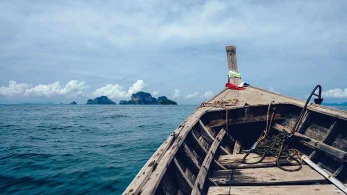 COE pide a operadores de frágiles y pequeñas embarcaciones permanecer en puerto