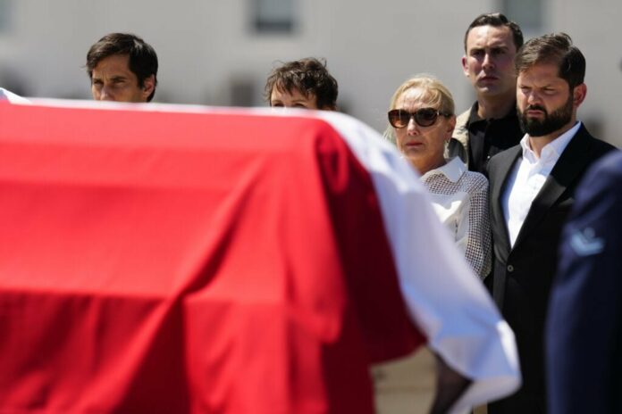 Chile empieza a despedir a Sebastián Piñera: “Fue muy triste ver pasar el ataúd”