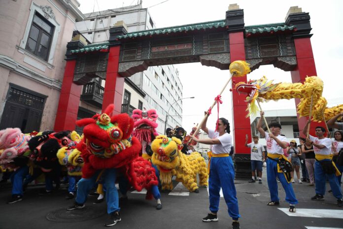 Comunidad china de Panamá recibe  Año Nuevo Lunar y la llegada del dragón