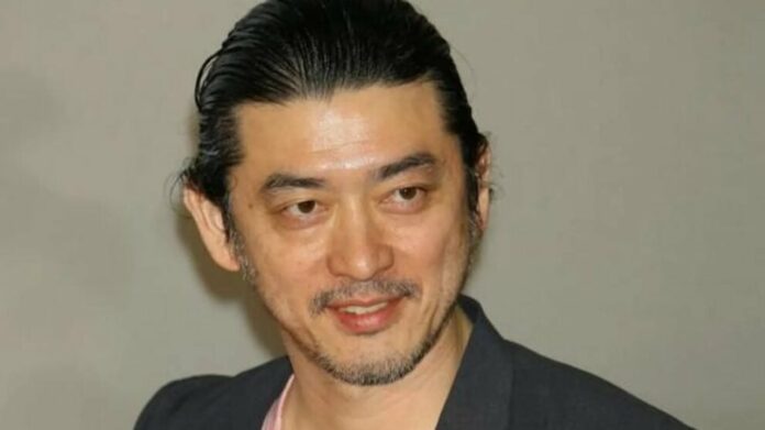 Detienen al actor y director Hideo Sakaki