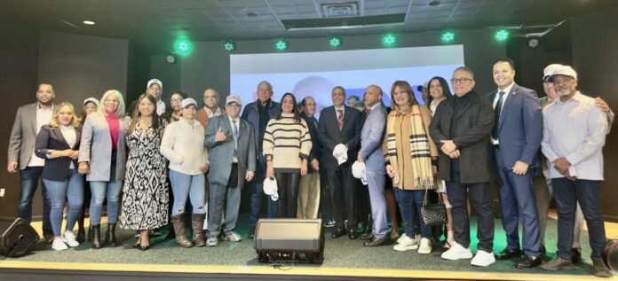 Dirigentes de la FP en Filadelfia pasan a apoyar al PRM y a la reelección de Abinader