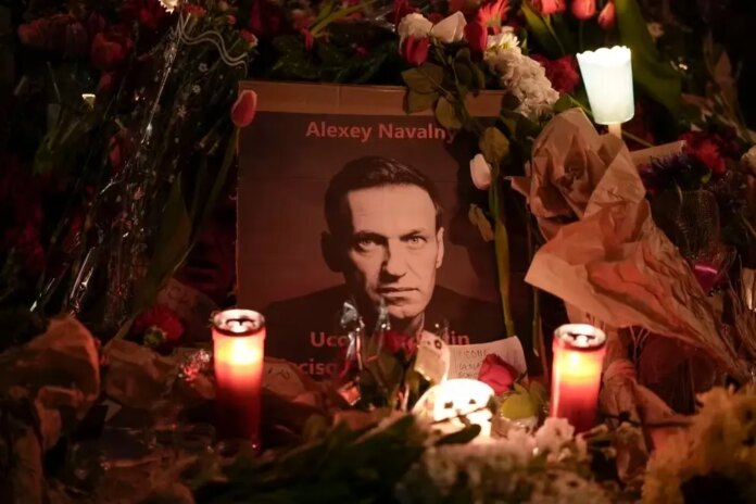 El cuerpo del opositor ruso Navalny finalmente fue entregado a su madre