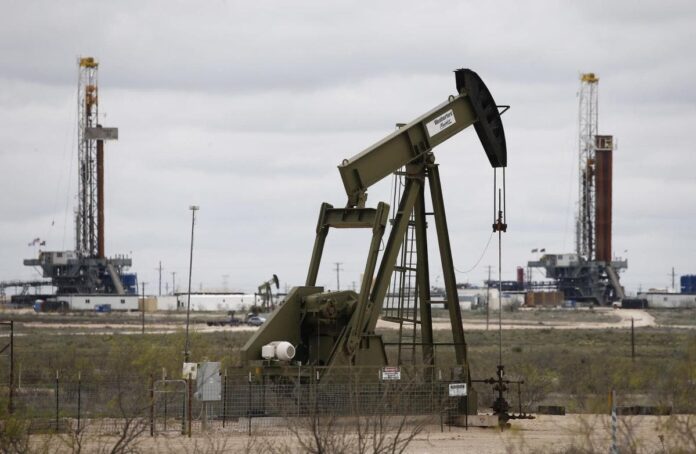 El petróleo de Texas baja un 1,21 %, hasta 75,91 dólares el barril