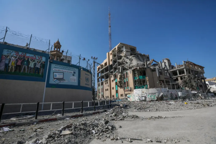 La UNRWA niega conocer túnel bajo su sede en Gaza 
