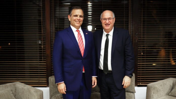 Ministro Hacienda trata con BID temas impacto para RD