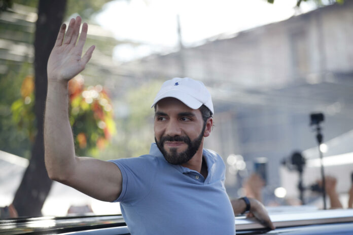 Nayib Bukele se autoproclama ganador de las elecciones en El Salvador con más del 85 % de los votos