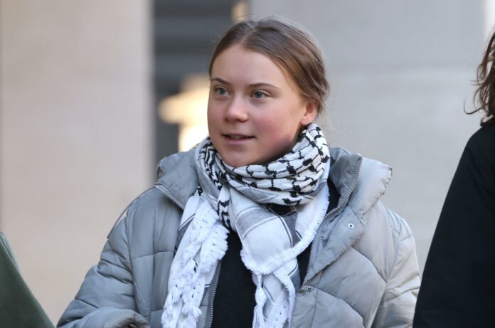 Un testigo dice en el juicio contra Greta Thunberg que la activista no acató el aviso policial