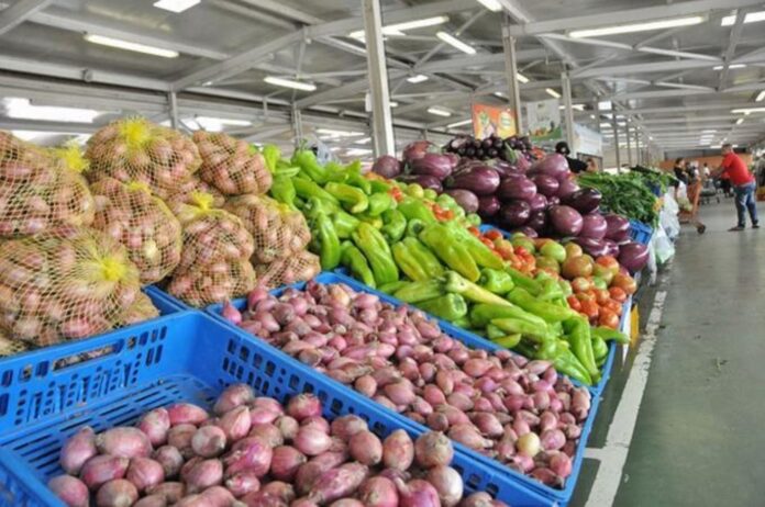 Según Pro Consumidor políticas económicas estabilizan alimentos