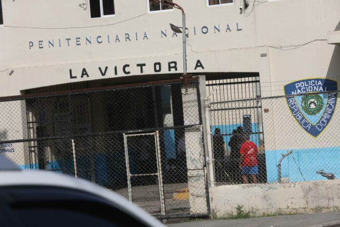 Identifican a 3 de las víctimas del incendio en la cárcel de La Victoria
