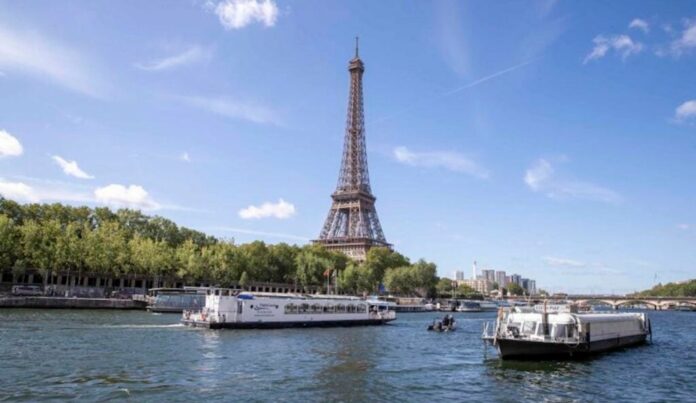 Ceremonia de los Juegos París será histórica y los atletas van en barcos