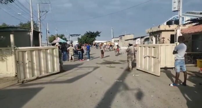 Autoridades aplican ajustes de seguridad en desarrollo mercado fronterizo RD- Haití, en Dajabón