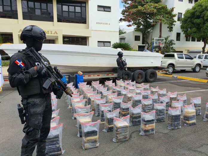 Autoridades incautan casi 400 kilos de drogas en las últimas horas; detienen a más de 1,000