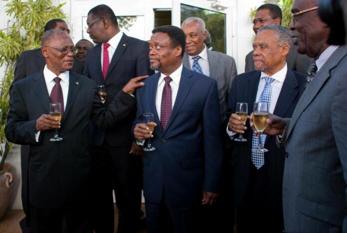 Consejo Presidencial de Haití está completo; se conocen sus 7 miembros y 2 observadores