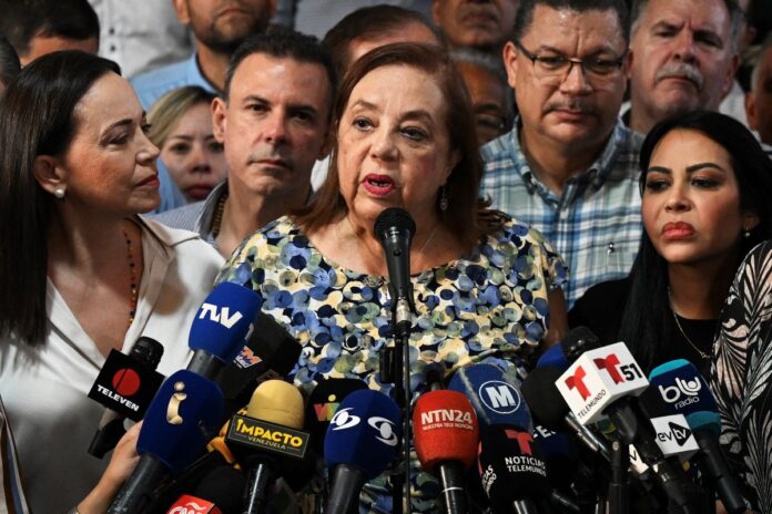Continúa “bloqueo” de sistema electoral para registro de candidata Corina Yoris