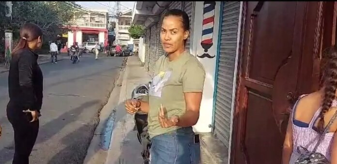 Esposa de dirigente de la FP apresado dice que autoridades actuaron con prepotencia