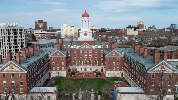Experto de Harvard cuestiona la medición de la calidad de los ranking de universidades