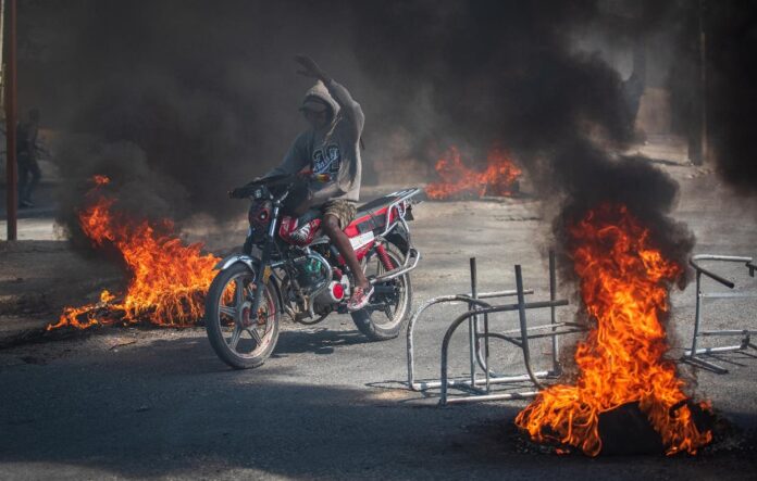 Mueren seis personas en violenta jornada en Haití