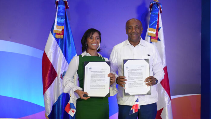 RD firma acuerdos con Chile y Panamá sobre energía y medioambiente