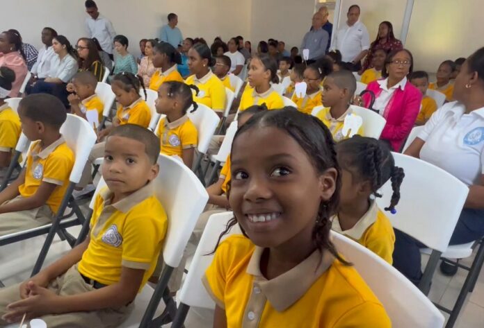 SNS beneficia más de 400 niños de Dajabón con programa “Escuela Libre de Caries”