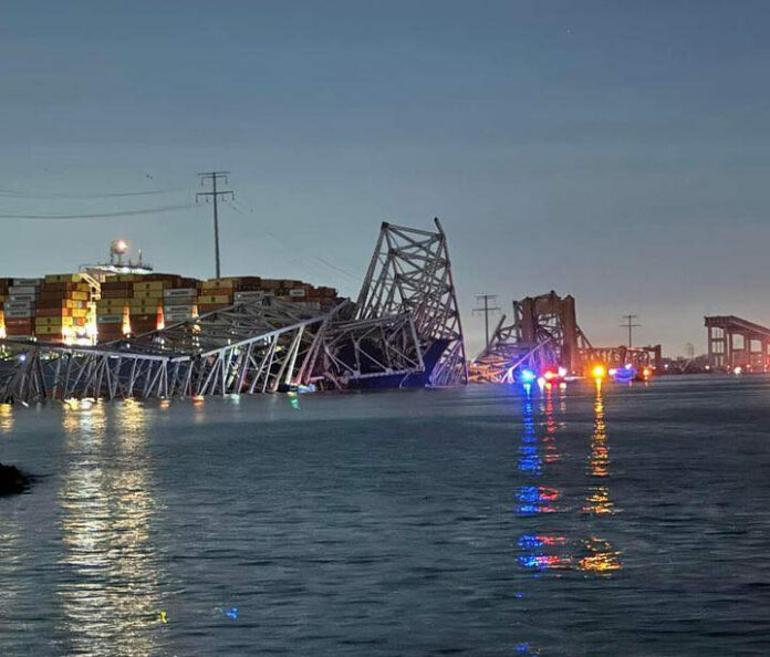 Se desploma puente en Baltimore debido al choque de un barco