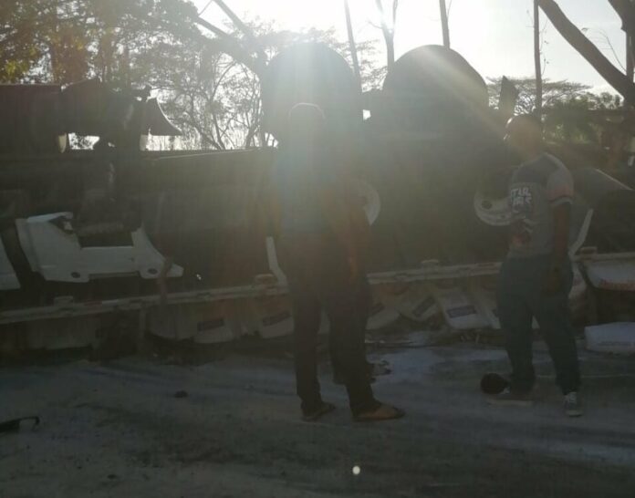 Video: patana termina virada en accidente múltiple en Yaguate, San Cristóbal