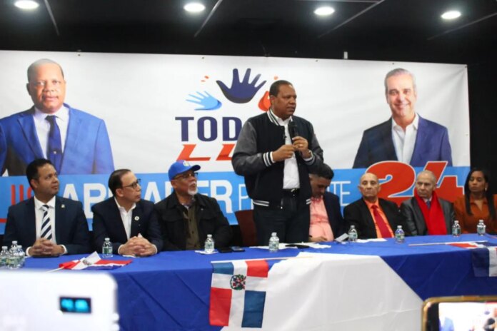 Eddy Alcántara llama a dominicanos en exterior votar masivamente por la reelección de Abinader