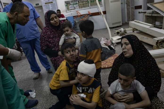 Bombardeos israelíes en norte y sur de Gaza causan número indeterminado de civiles muertos