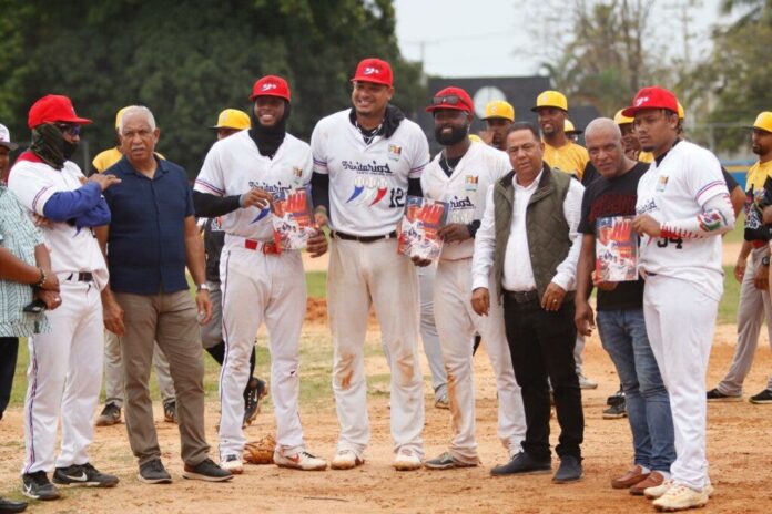 Caciques y Trinitarios triunfan en Campeonato Béisbol Primaveral