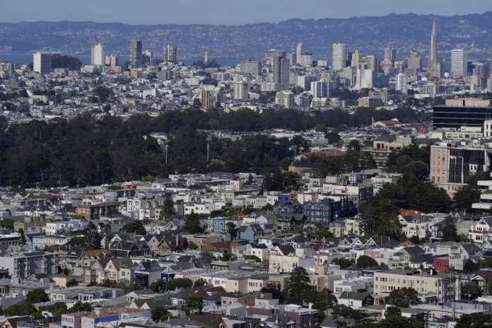 California establece límite para el cromo tóxico de la película ‘Erin Brockovich’ en agua potable
