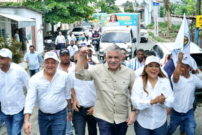 Miguel Vargas dice oficialismo impone fallida reelección con malas prácticas