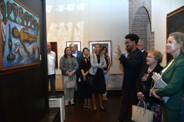 Museo Casa Mella-Russo recibe cuerpo diplomático acreditado en RD