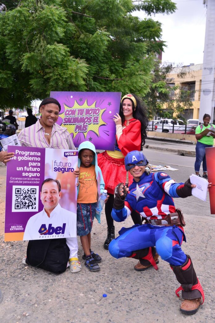 Superhéroes con Abel: la innovadora campaña del PLD para conquistar votos