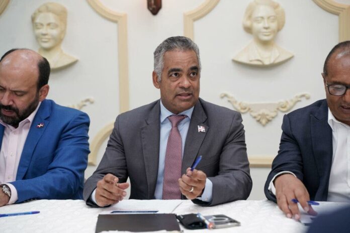 Gobierno levanta suspensión a la exportación del plátano