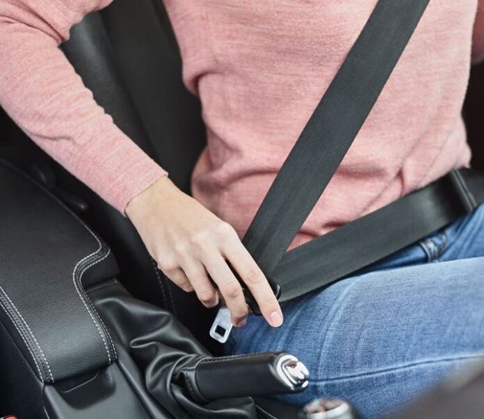 Arreciarán multas en NY por no usar cinturón de seguridad en vehículos