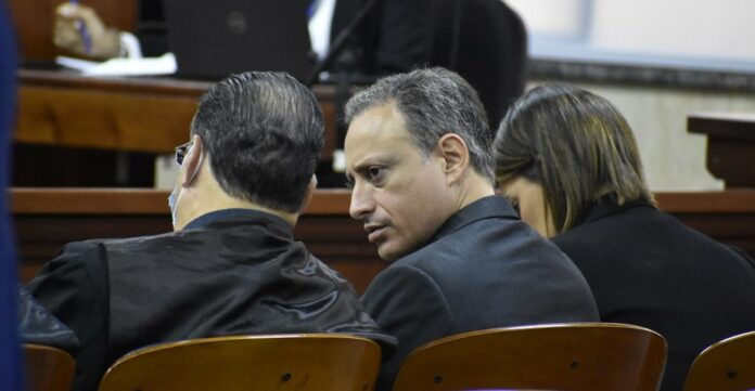 Casi agotado el tiempo, defensa de Jean Alain recurre a objetar fiscal
