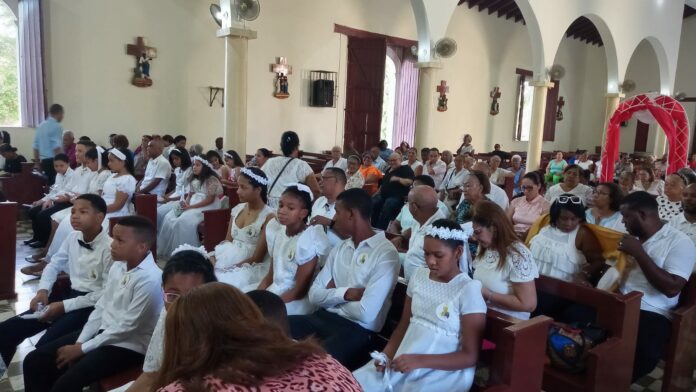 Católicos conmemoran el Día de Corpus Christi