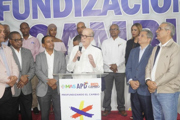 Guías turísticos se comprometen con el APD en la “profundización del cambio”