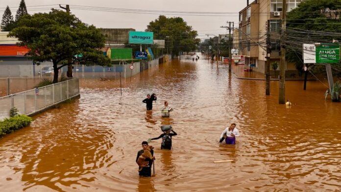 Inundaciones al sur de Brasil