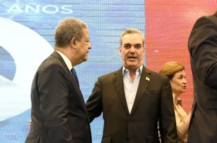 Fuerza del Pueblo pospone reunión entre Abinader y Leonel Fernández