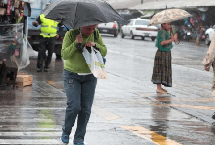 18 provincias en alerta verde y 8 en amarilla por lluvias