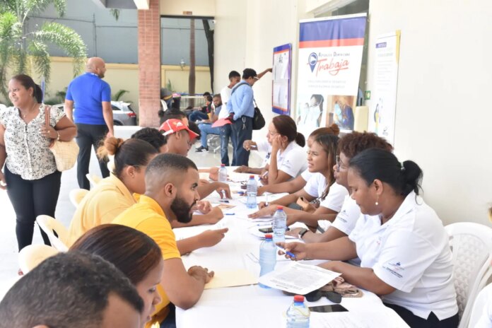 ¿Quiere trabajar en España? Esta puede ser su oportunidad