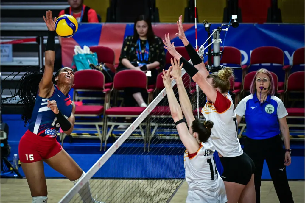 Madelina ataca a Alemania