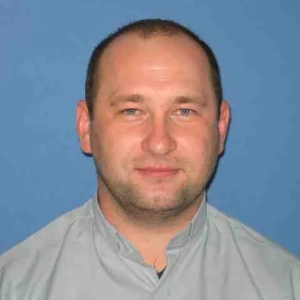 Sacerdote Alberto Gil