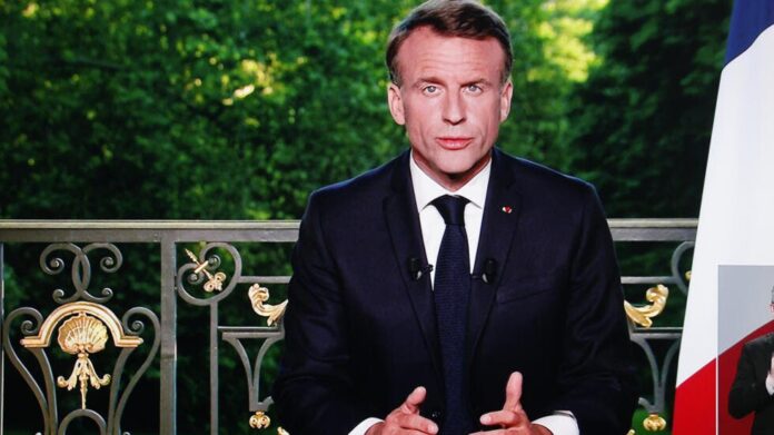 Macron cree convocar elecciones anticipadas es la «decisión más responsable» en Francia