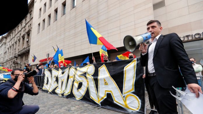 Coalición gubernamental logra el 54% votos en Rumanía y la extrema derecha el 14%